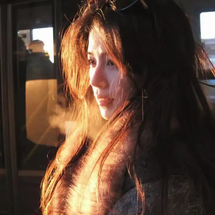 怪兽与女孩
